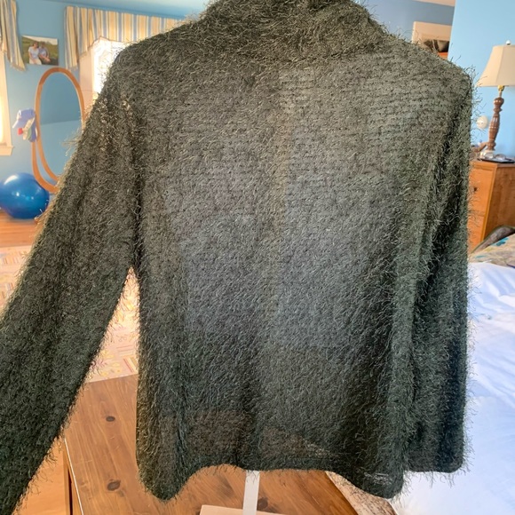 2 Piece-ERIC RYAN SPORT Green Faux Leather outfit, Size 10 - Picture 5 of 14